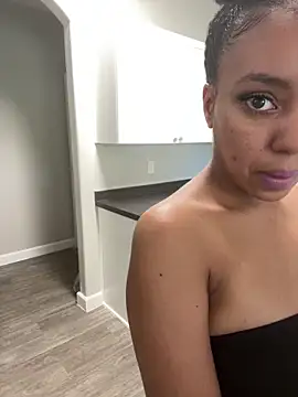 Snapshot of juicyyy323 chatting on September 20, 2025, 9:20 pm juicyyy323 online show from September 20, 2025, 9:20 pm