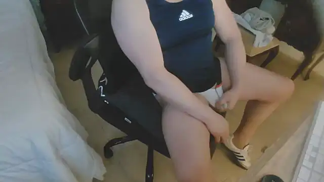 Snapshot of slzypvtpig chatting on February 10, 2026, 5:17 am slzypvtpig online show from February 10, 2026, 5:17 am