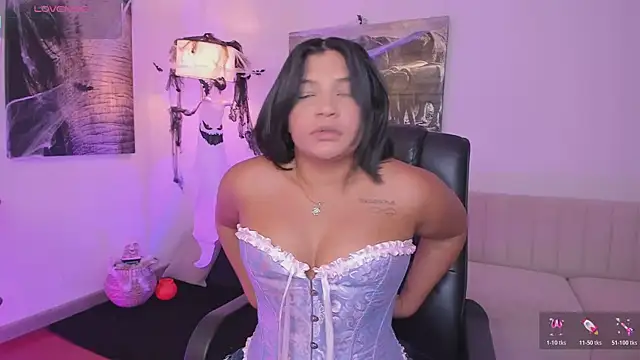 Snapshot of alaia7h chatting on October 31, 2025, 6:26 pm alaia7h online show from October 31, 2025, 6:26 pm