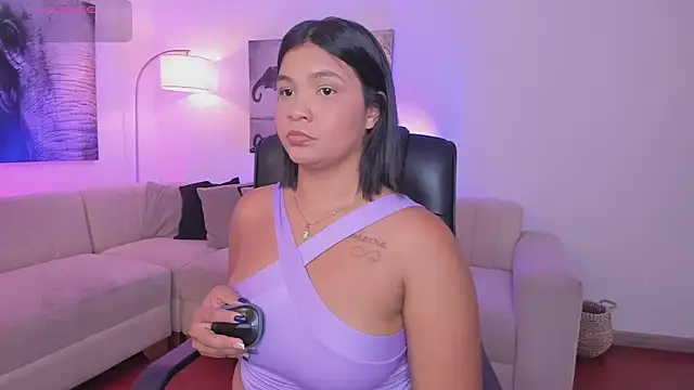 Snapshot of alaia7h chatting on October 26, 2025, 7:58 pm alaia7h online show from October 26, 2025, 7:58 pm