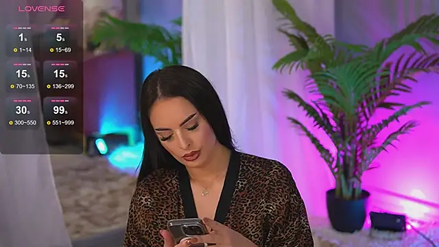 AlmaLuv online show from March 11, 2025, 4:51 am