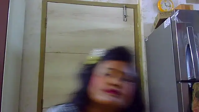 sexy roma online show from November 1, 2025, 5:40 pm