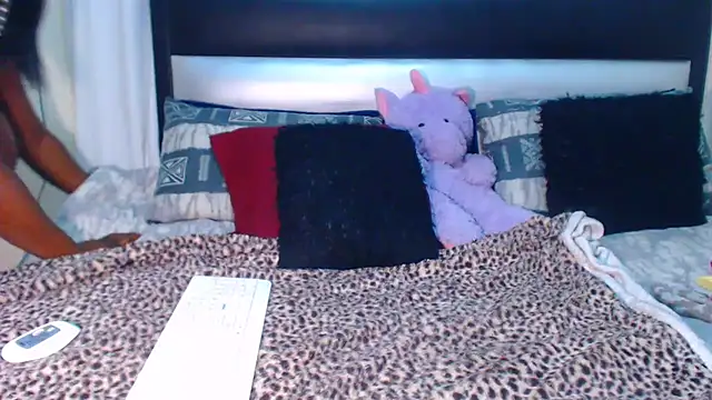 DARKBUSTY030 online show from February 15, 2025, 9:39 pm