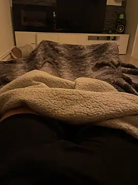 Cookie0602  online show from October 31, 2025, 6:15 pm