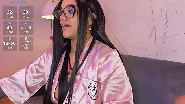 Snapshot of ElaEndez_ chatting on March 8, 2025, 4:28 pm ElaEndez online show from March 8, 2025, 4:28 pm