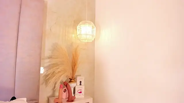 Snapshot of ElaEndez_ chatting on March 1, 2025, 4:04 am ElaEndez online show from March 1, 2025, 4:04 am