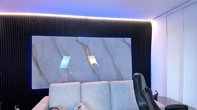 Alessia Taylorr online show from October 6, 2025, 11:22 am