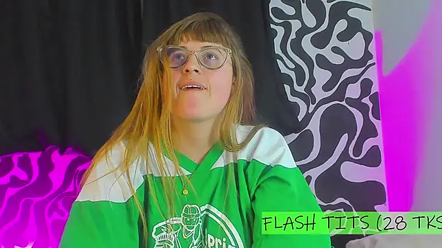 Snapshot of tekila__ chatting on October 10, 2025, 3:29 am tekila online show from October 10, 2025, 3:29 am