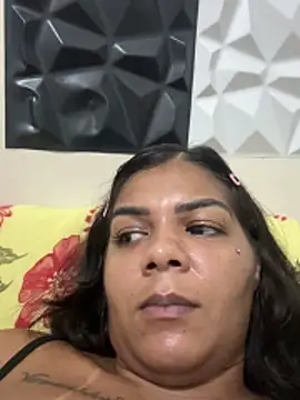 Indiazinhax online show from February 5, 2026, 2:40 am