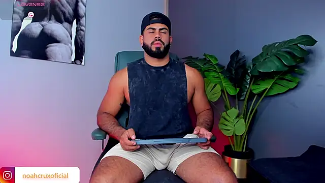 noah crux online show from February 16, 2026, 7:56 pm