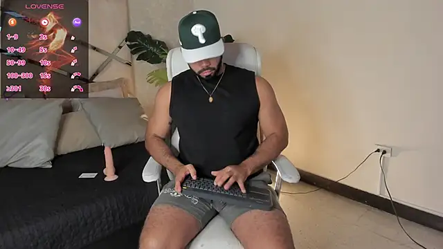 noah crux online show from February 12, 2025, 12:33 pm