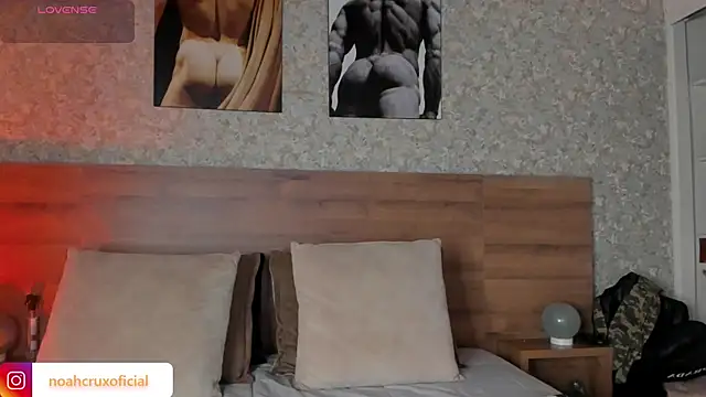 Snapshot of noah_crux chatting on September 27, 2025, 8:04 pm noah crux online show from September 27, 2025, 8:04 pm