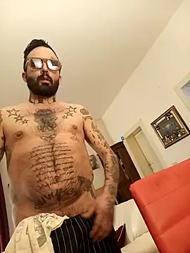 Snapshot of mistermaseratidick chatting on January 5, 2025, 4:58 am mistermaseratidick online show from January 5, 2025, 4:58 am