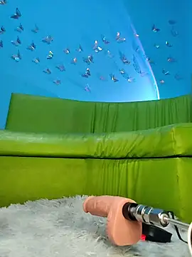 Snapshot of evelyn_prince1 chatting on March 1, 2026, 2:11 am evelyn prince1 online show from March 1, 2026, 2:11 am