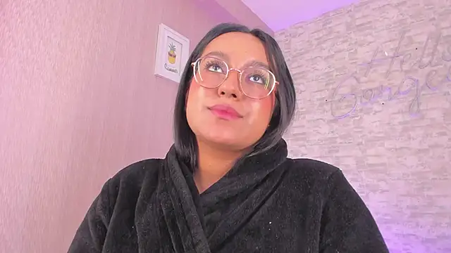 ellamontoya online show from February 28, 2025, 10:52 am