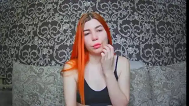 Snapshot of ElllaNuar chatting on October 28, 2025, 5:50 am ElllaNuar online show from October 28, 2025, 5:50 am