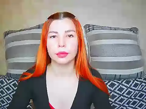 Snapshot of ElllaNuar chatting on October 15, 2025, 3:27 am ElllaNuar online show from October 15, 2025, 3:27 am