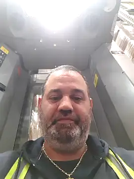 your man85 online show from December 24, 2024, 11:17 am