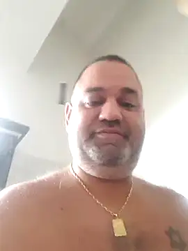 your man85 online show from February 1, 2025, 4:43 pm