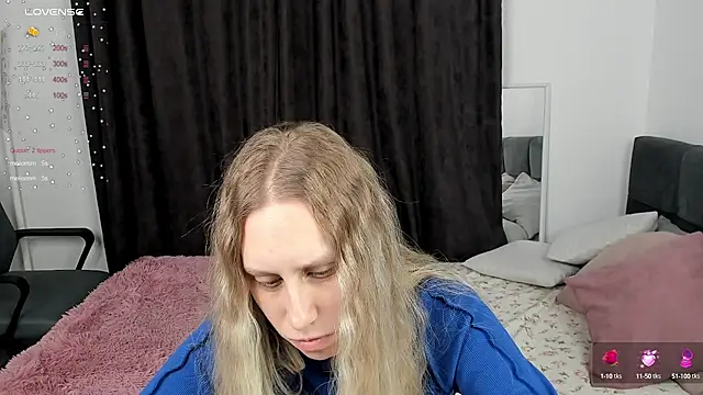 miissblonde online show from February 26, 2025, 2:08 am