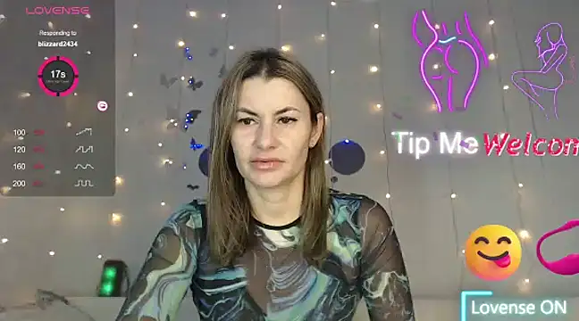 Snapshot of SuchAngel_ chatting on February 15, 2025, 2:04 am SuchAngel online show from February 15, 2025, 2:04 am