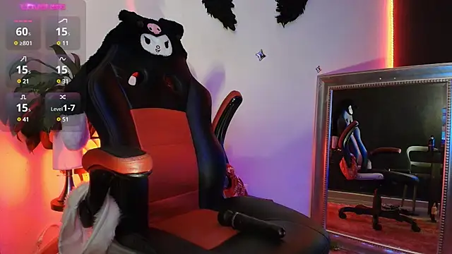 ValenGray online show from March 6, 2025, 2:18 pm