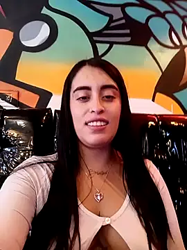 Freyja300 online show from December 28, 2024, 8:25 pm