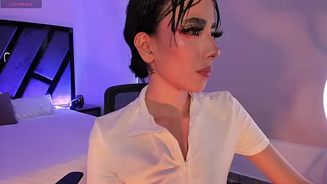 MelodyBliss online show from April 13, 2026, 9:08 pm