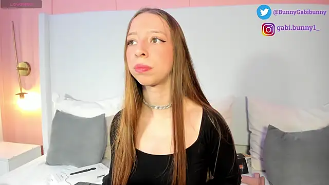 gabi bunny online show from February 18, 2025, 4:58 pm