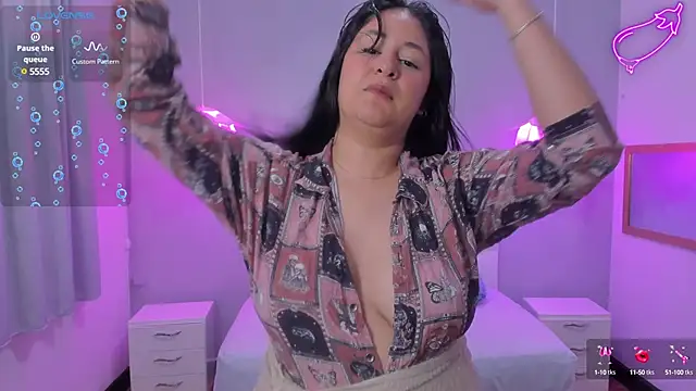 Lisa7 7 online show from March 11, 2025, 6:52 pm