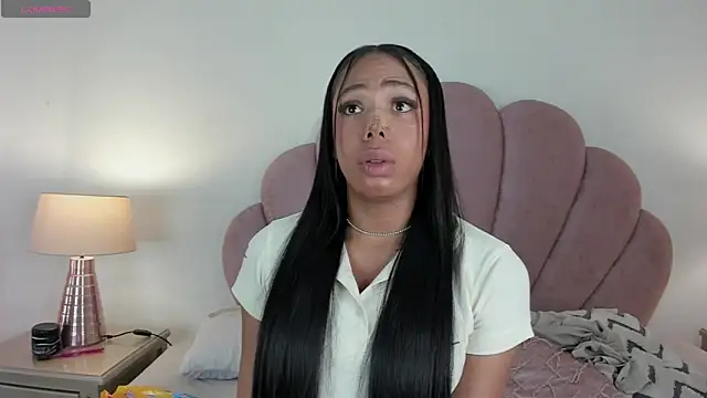 Snapshot of Nicole_Paradise chatting on September 11, 2025, 12:49 pm Nicole Paradise online show from September 11, 2025, 12:49 pm