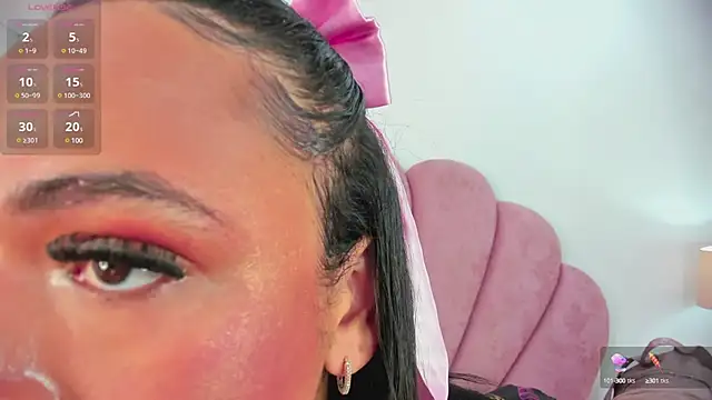 Snapshot of Nicole_Paradise chatting on March 3, 2025, 1:01 pm Nicole Paradise online show from March 3, 2025, 1:01 pm