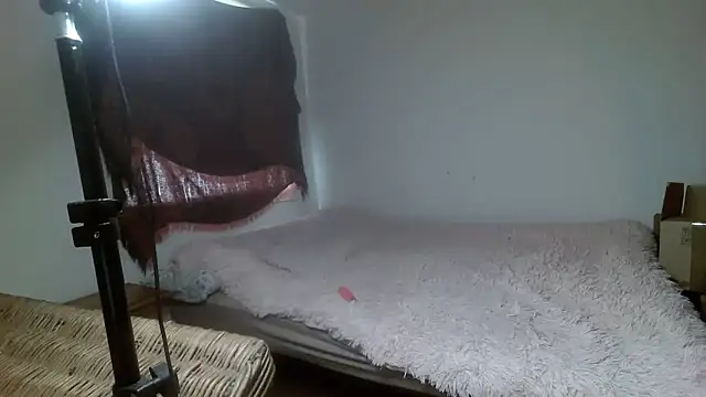 Snapshot of RDENLACASA chatting on February 22, 2025, 1:13 pm RDENLACASA online show from February 22, 2025, 1:13 pm