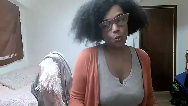 Snapshot of RDENLACASA chatting on December 31, 2024, 11:20 am RDENLACASA online show from December 31, 2024, 11:20 am