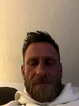 Snapshot of Bro4bro0040 chatting on November 12, 2025, 1:43 am Bro4bro0040 online show from November 12, 2025, 1:43 am