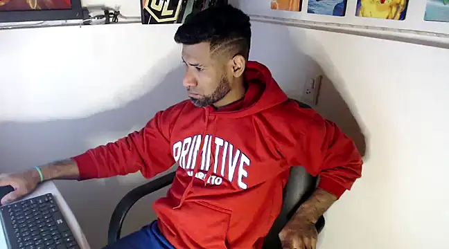 Enriblack92 online show from December 4, 2024, 4:21 pm