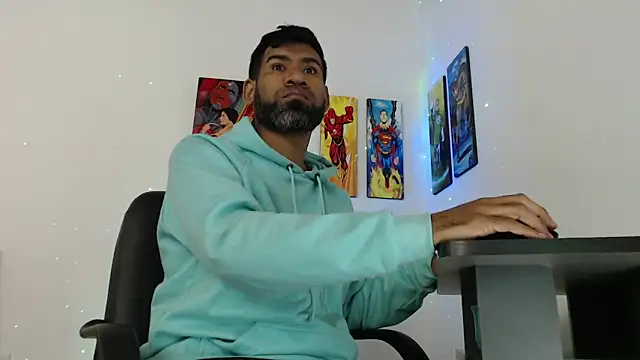 Enriblack92 online show from December 30, 2024, 2:40 pm