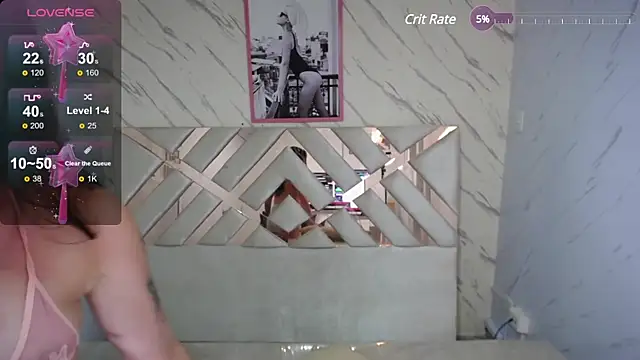 Snapshot of Paula_b_ chatting on March 14, 2025, 10:05 pm Paula b  online show from March 14, 2025, 10:05 pm