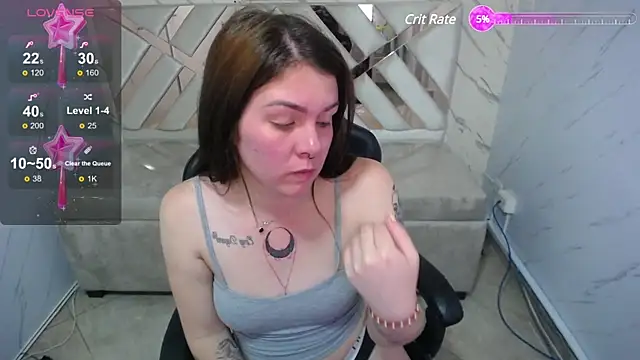 Snapshot of Paula_b_ chatting on March 13, 2025, 12:56 pm Paula b  online show from March 13, 2025, 12:56 pm