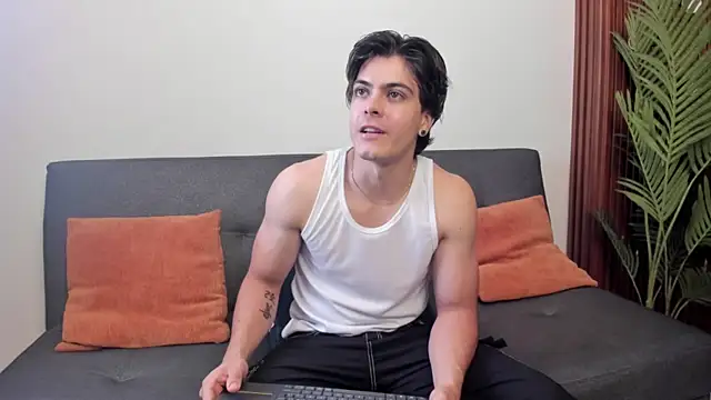 scott brands online show from February 21, 2025, 8:27 pm