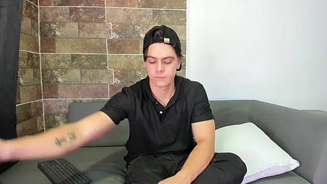 scott brands online show from March 22, 2025, 8:59 pm