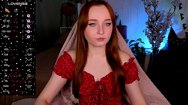 Snapshot of Emma_Chery chatting on October 30, 2025, 5:50 am Emma Chery online show from October 30, 2025, 5:50 am