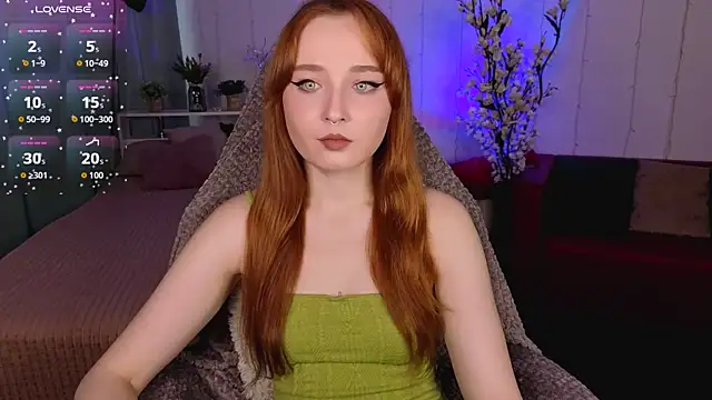 Snapshot of Emma_Chery chatting on September 18, 2025, 5:43 am Emma Chery online show from September 18, 2025, 5:43 am