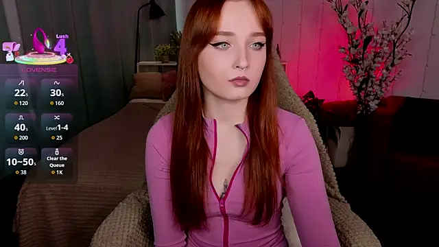 Snapshot of Emma_Chery chatting on October 12, 2025, 1:45 pm Emma Chery online show from October 12, 2025, 1:45 pm