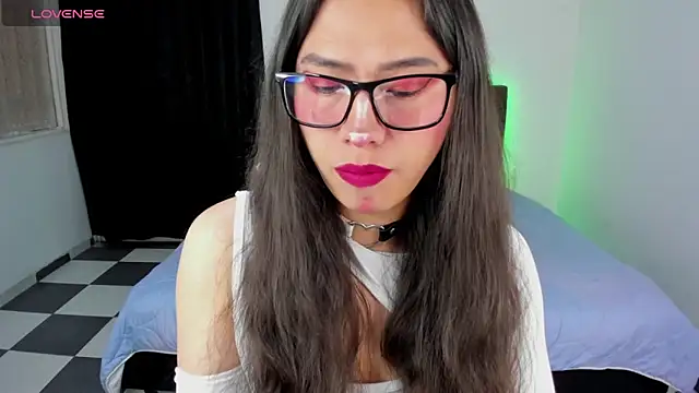 paula kawaiifu  online show from January 28, 2025, 1:49 pm