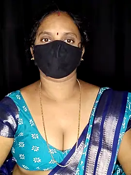 vintage-vibs online show from November 5, 2025, 5:38 pm