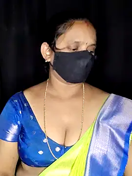 vintage-vibs online show from November 19, 2025, 5:46 pm