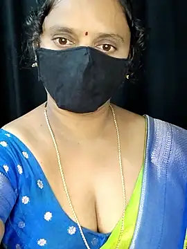 vintage-vibs online show from October 17, 2025, 5:37 pm