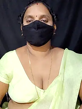 vintage-vibs online show from September 26, 2025, 6:04 pm