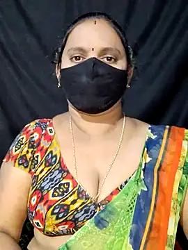 Snapshot of vintage-vibs chatting on February 14, 2025, 5:46 pm vintage-vibs online show from February 14, 2025, 5:46 pm